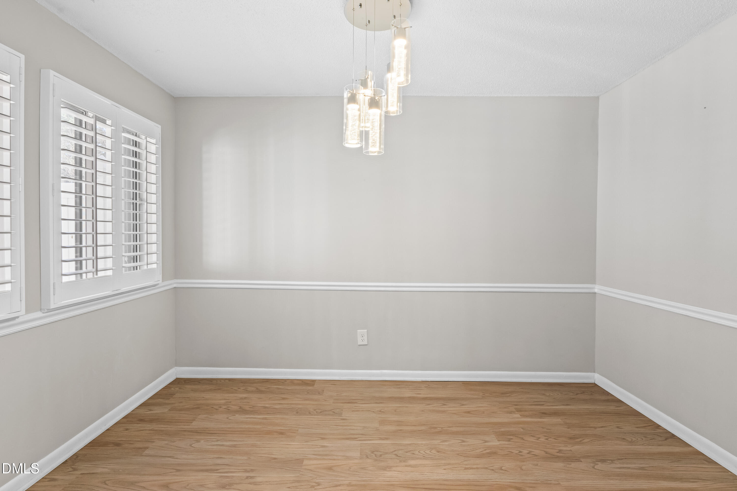 7163 Sandy Creek Drive Raleigh, NC 27615 - Photo 9 of 30 DSC02964