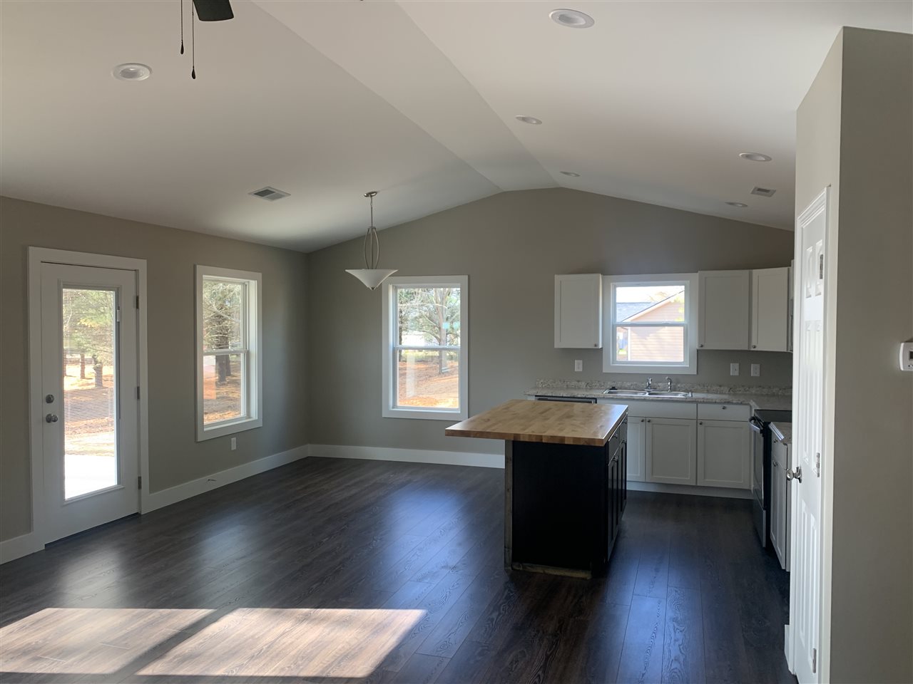 1056 Fosters Grove Road Chesnee, SC 29323 - Photo 6 of 7 Gallery Image 6