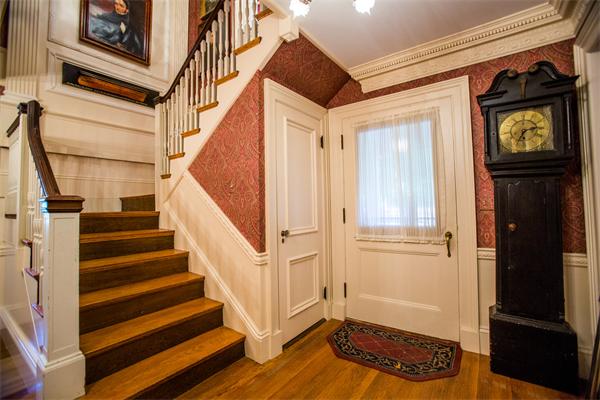 323 Washington Street Wellesley, MA 02481 - Photo 17 of 20 Gallery Image 17