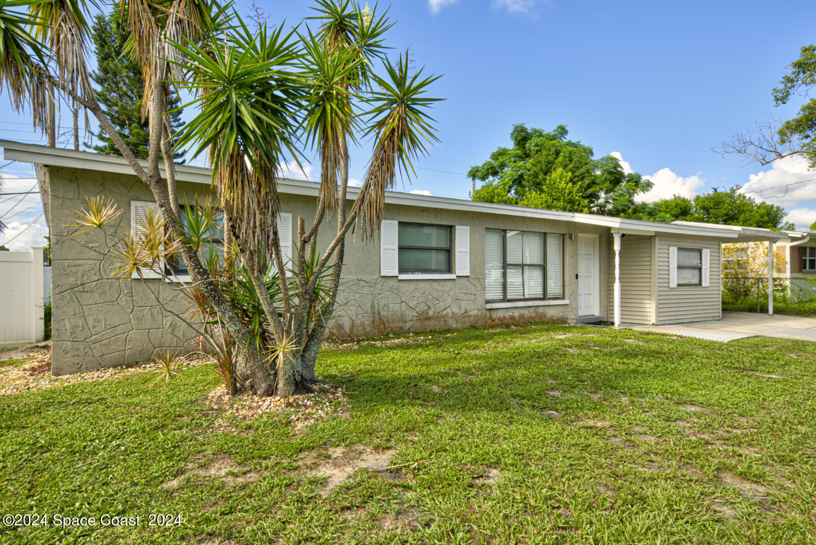 1025 Illinois Road Cocoa, FL 32927 - Photo 3 of 38 front of house left