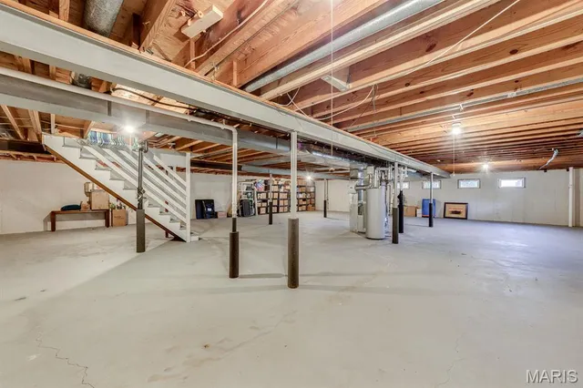 $525,000 | 584 Sunbridge Drive, Chesterfield, MO 63017