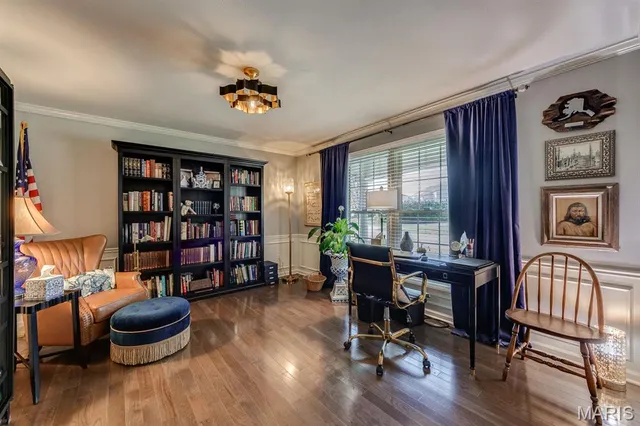 $525,000 | 584 Sunbridge Drive, Chesterfield, MO 63017