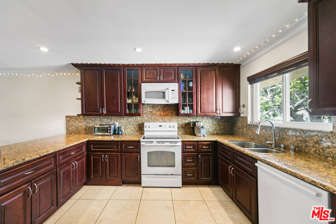 6481 Kanan Dume Road Malibu, CA 90265 - Photo 6 of 27