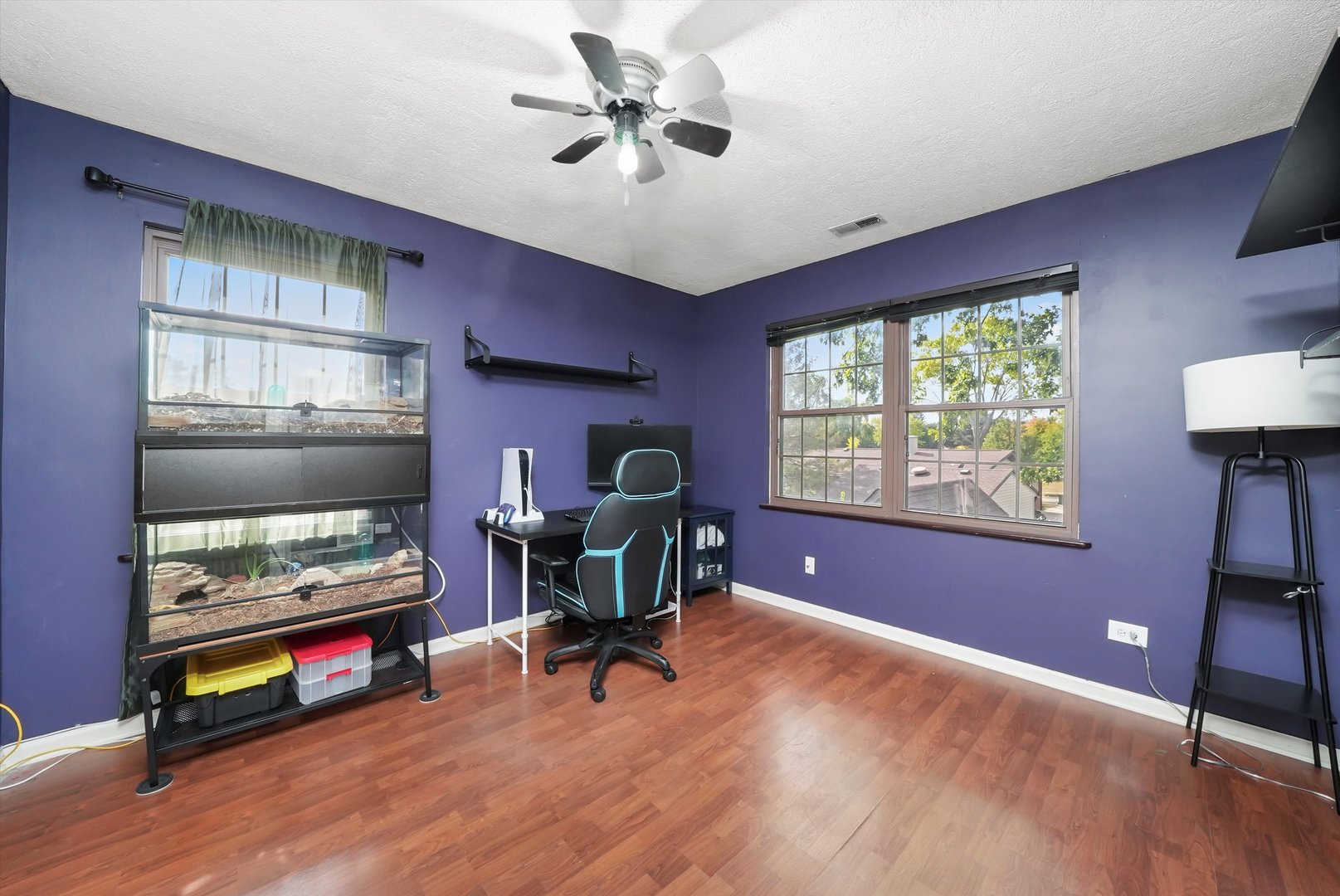 836 Bonita Avenue Elk Grove Village, IL 60007 - Photo 32 of 41 a workspace with furniture hardwood and a window