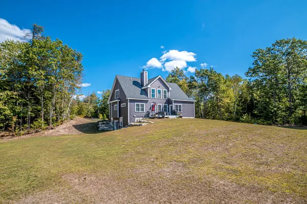 $769,900 | 13 Village Corner Road, Wolfeboro, NH 03864