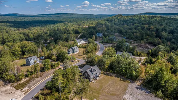 $769,900 | 13 Village Corner Road, Wolfeboro, NH 03864
