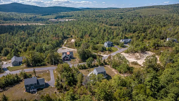 $769,900 | 13 Village Corner Road, Wolfeboro, NH 03864