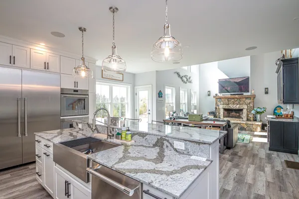 $769,900 | 13 Village Corner Road, Wolfeboro, NH 03864