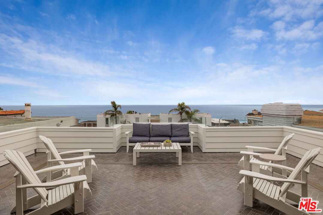 703 Bayview Drive Manhattan Beach, CA 90266 - Photo 3 of 36 a view of terrace with seating space