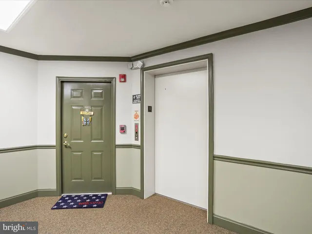 a view of an outdoor space