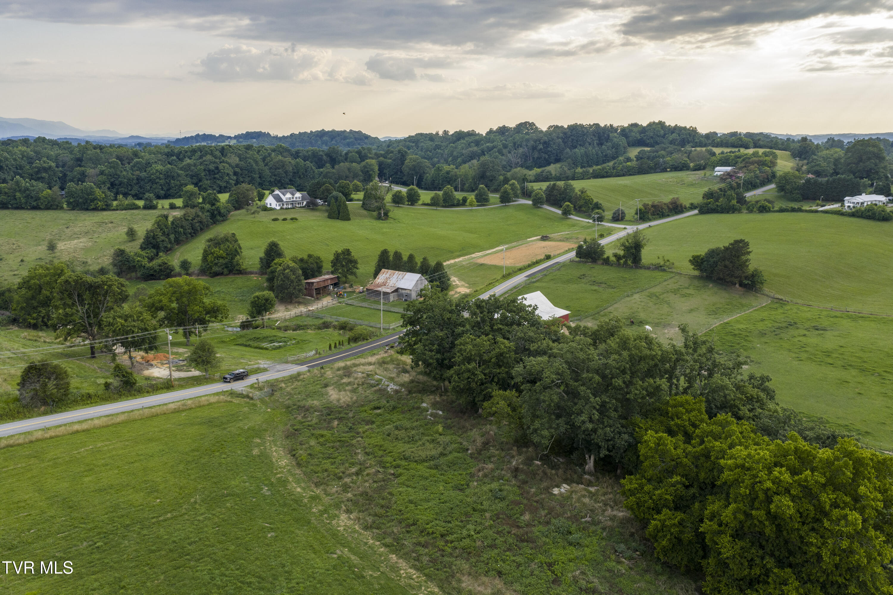186 Creasey Creek Road, Unit 4 Jonesborough, TN 37659 - Photo 9 of 23 Creasey-Aerials-7