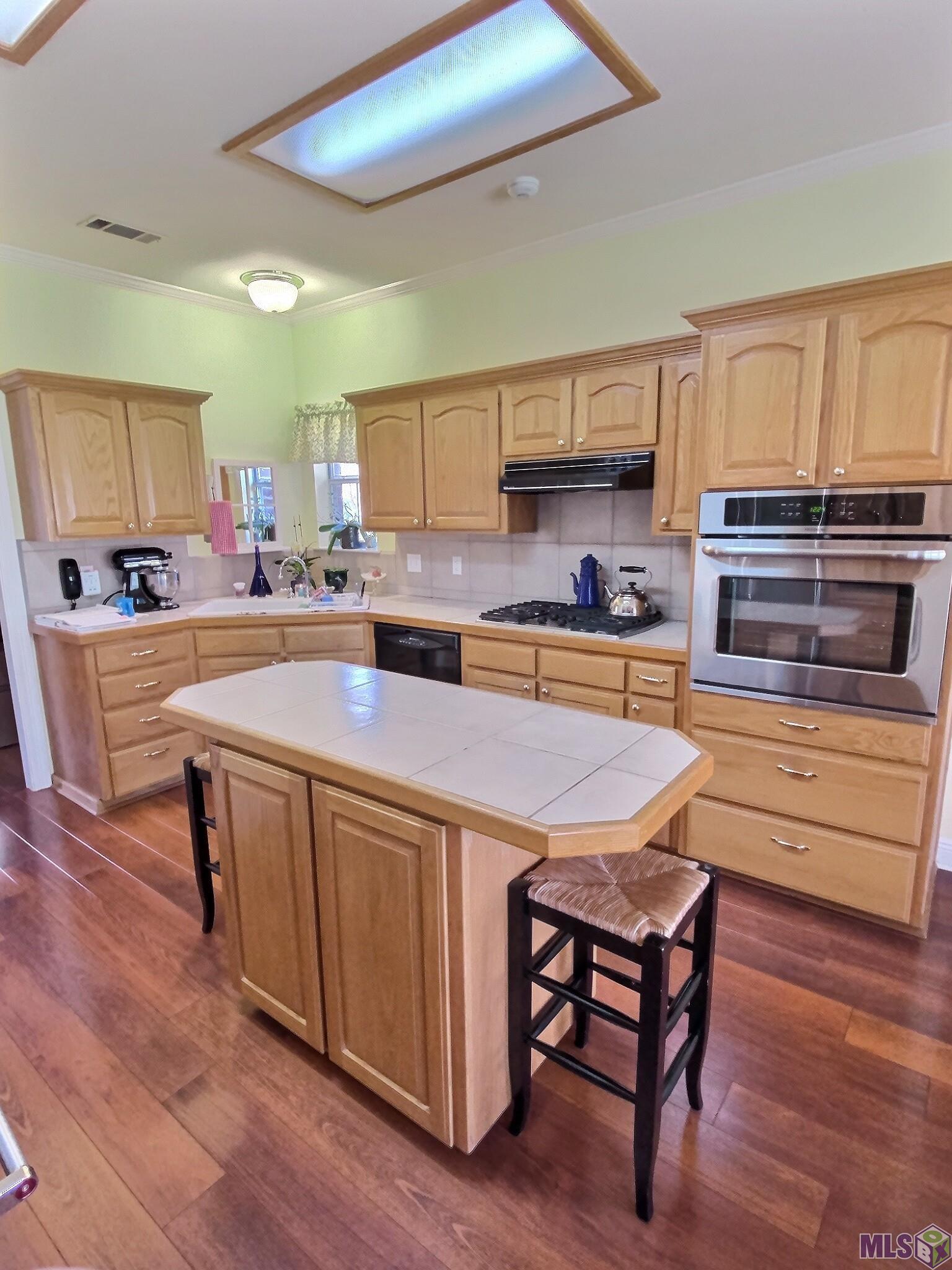 18554 Perkins Road Prairieville, LA 70769 - Photo 4 of 7 Gallery Image 4