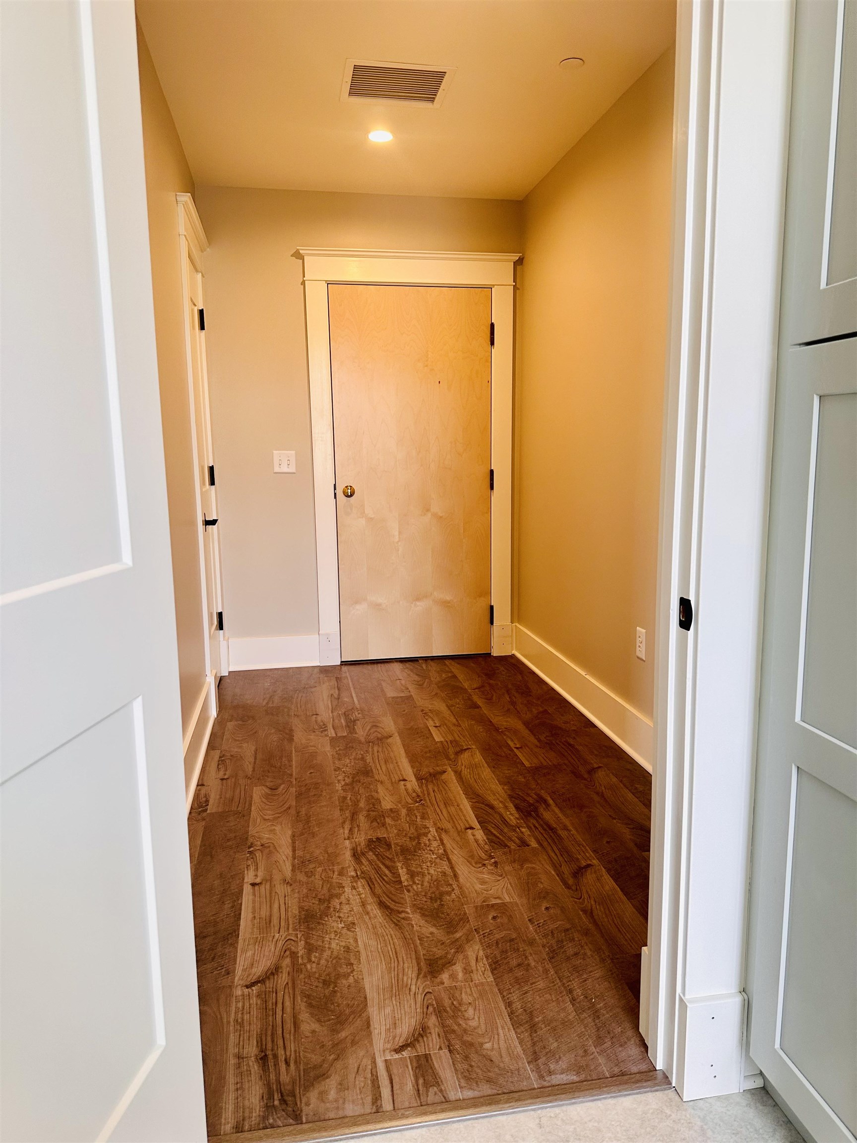 30 High Street, Unit 3 Pembroke, NH 03275 - Photo 11 of 27