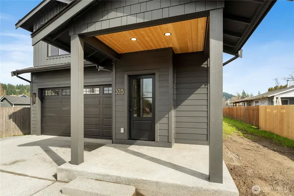 $615,000 | 528 Harman Way South, Orting, WA 98360