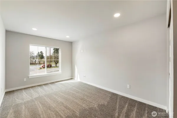 $615,000 | 528 Harman Way South, Orting, WA 98360