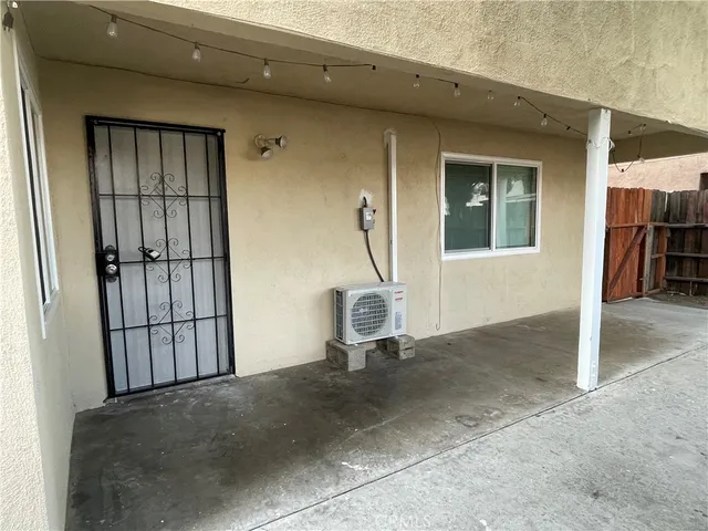 $1,700 | 17226 Virginia Avenue, Unit D, Bellflower, CA 90706