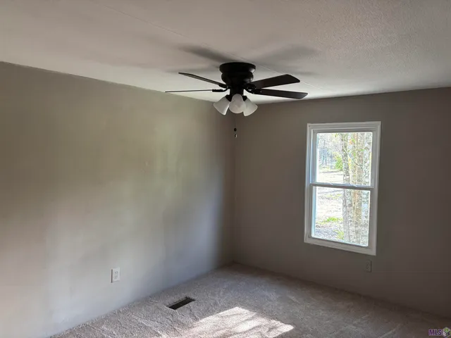 $139,900 | 24510 Highway 42, Holden, LA 70744