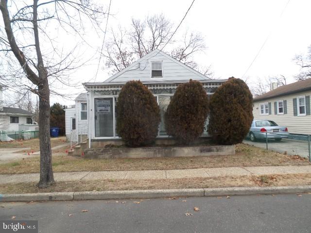 705 Kossuth Street Riverside, NJ 08075 - Photo 4 of 26