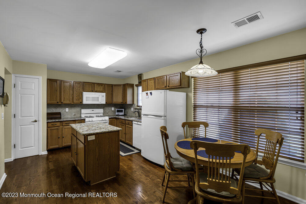 5 Winding River Road Lakewood, NJ 08701 - Photo 17 of 31 017_dsc08476