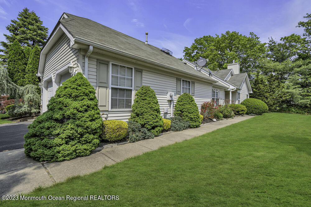 5 Winding River Road Lakewood, NJ 08701 - Photo 7 of 31 007_dsc08428-1