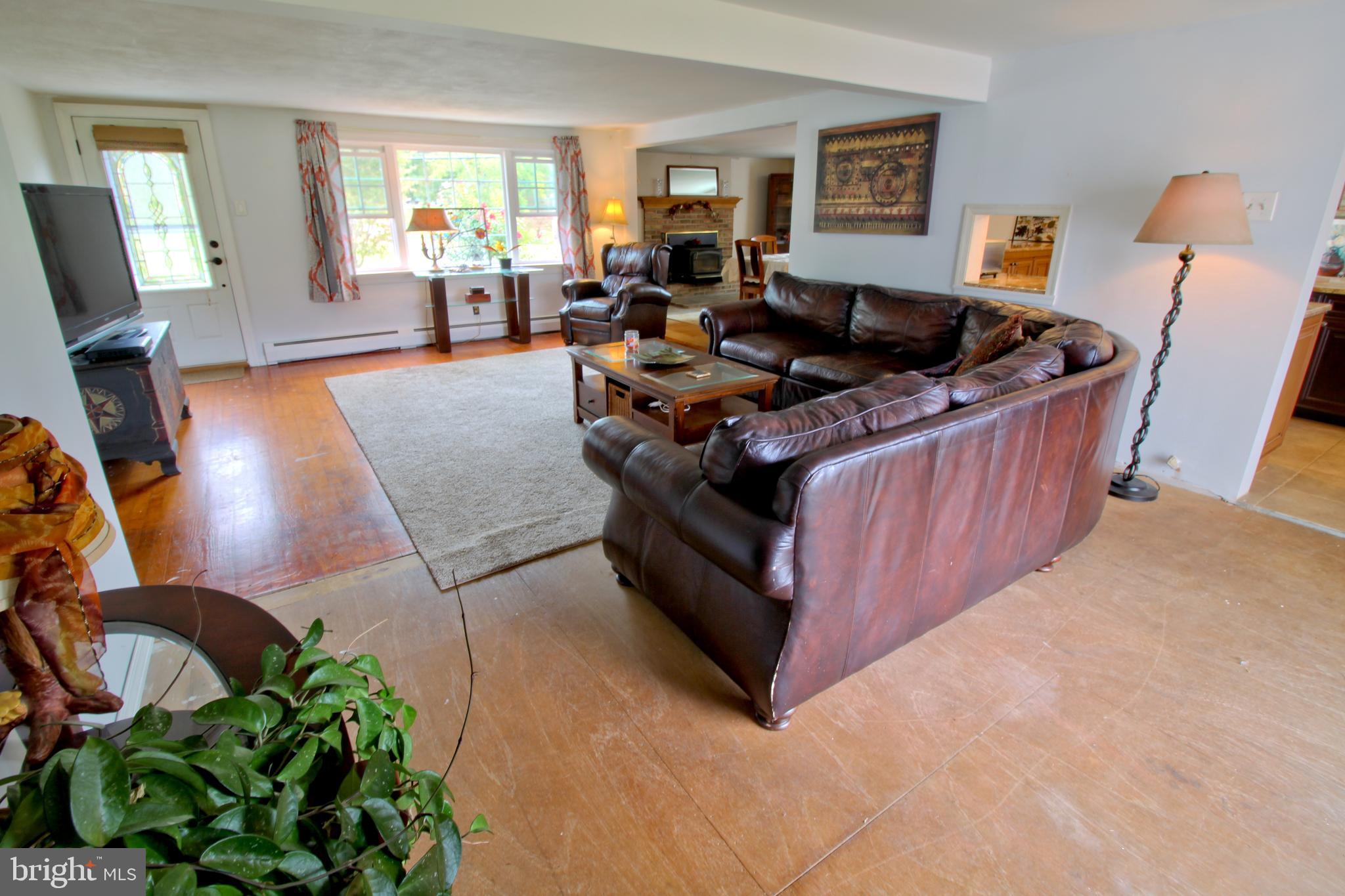 1002 Penny Road Green Lane, PA 18054 - Photo 5 of 26 Gallery Image 5