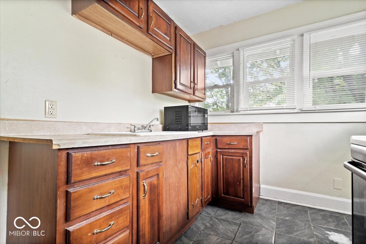 4044 Boulevard Place Indianapolis, IN 46208 - Photo 19 of 34