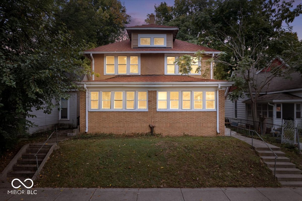 4044 Boulevard Place Indianapolis, IN 46208 - Photo 2 of 34