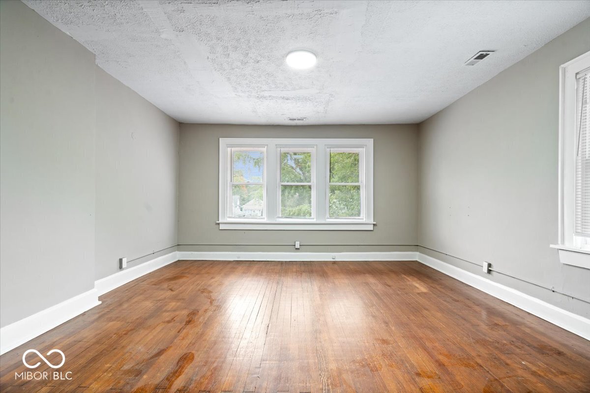 4044 Boulevard Place Indianapolis, IN 46208 - Photo 21 of 34