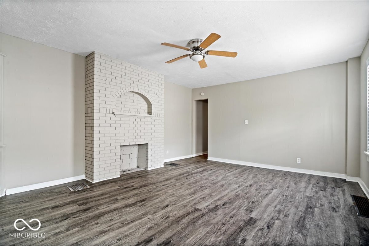 4044 Boulevard Place Indianapolis, IN 46208 - Photo 5 of 34