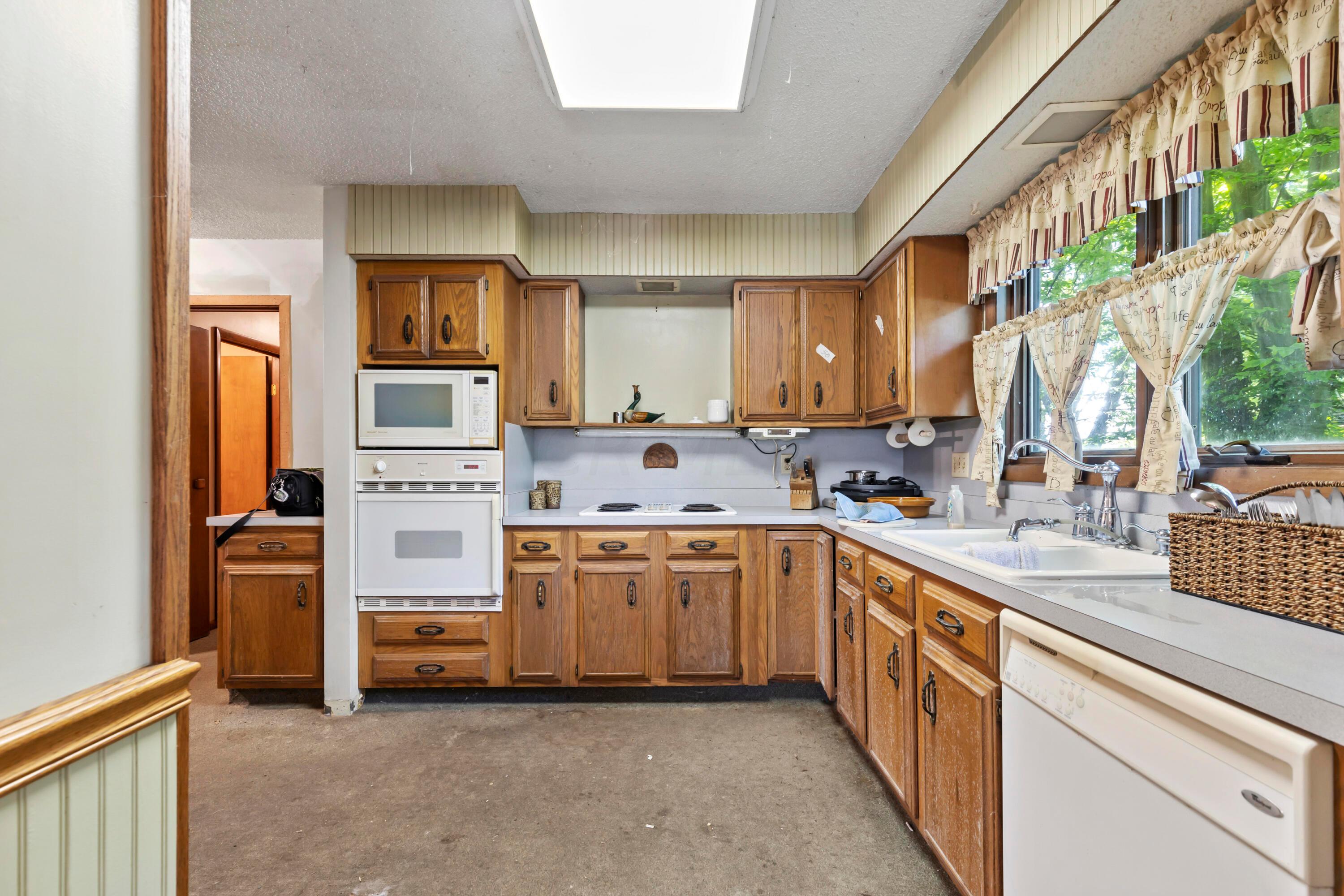 209 Greenbrier Road Sunbury, OH 43074 - Photo 36 of 73 37-print-209GreenbrierRoad_Hommati102 (1