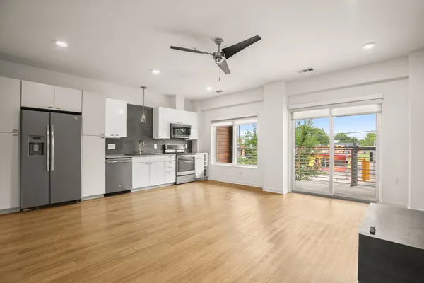 $1,650 | 4361 South Congress Avenue, Unit 204, Austin, TX 78745