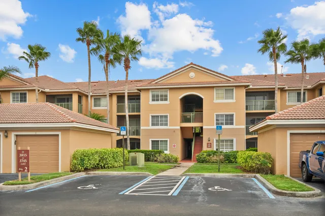 $218,000 | 3769 Northwest Mediterranean Lane, Unit 2308, Jensen Beach, FL 34957