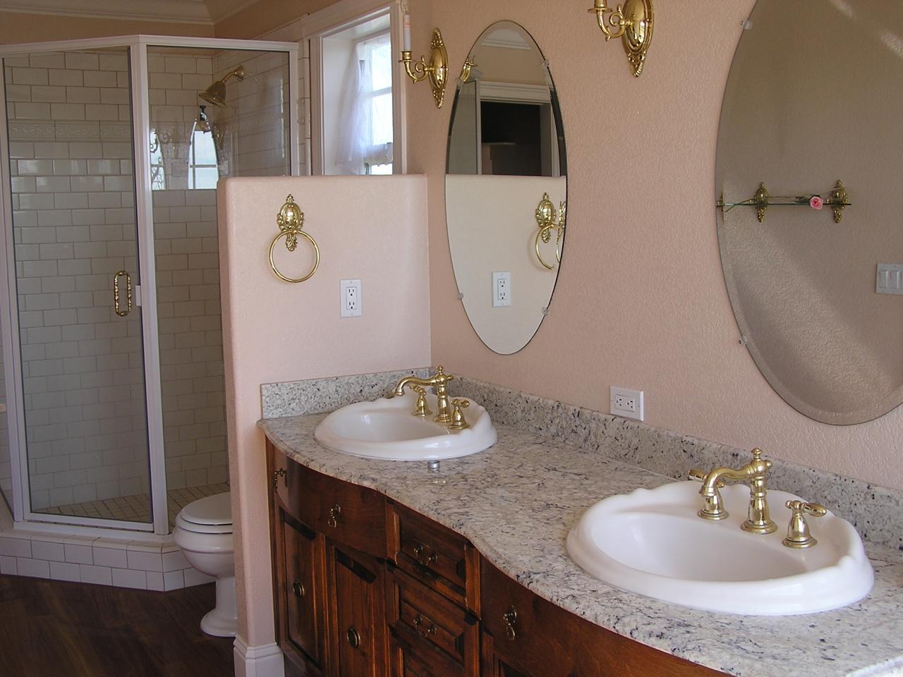 17665 Quail Ridge Road Cottonwood, CA 96022 - Photo 8 of 17 Master Bathroom