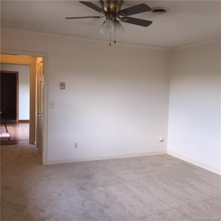 32127 Austin Road New London, NC 28127 - Photo 11 of 23 Gallery Image 11