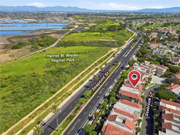 $1,425,000 | 19225 Seabrook Lane, Huntington Beach, CA 92648