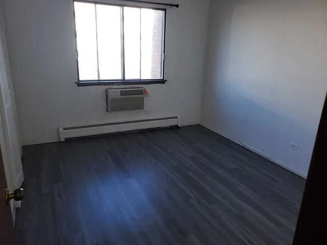 $150,000 | 5358 North Cumberland Avenue, Unit 317, Chicago, IL 60656