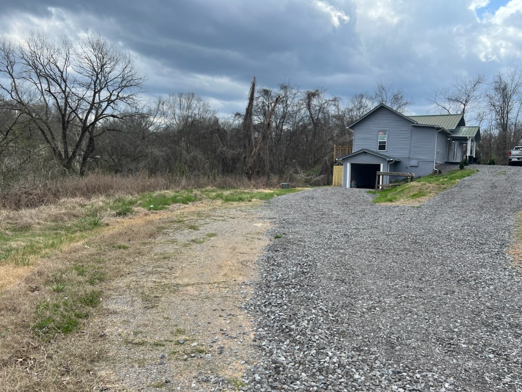1575 River Road Clarksville, TN 37040 - Photo 8 of 21 Gallery Image 8