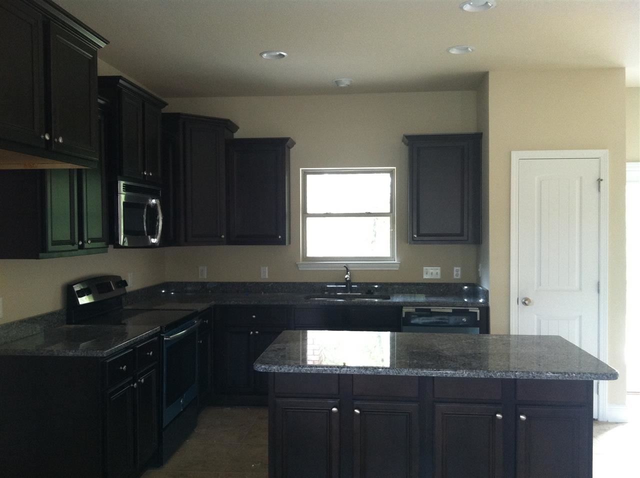 805 Farmington Road Pensacola, FL 32504 - Photo 2 of 12 Gallery Image 2