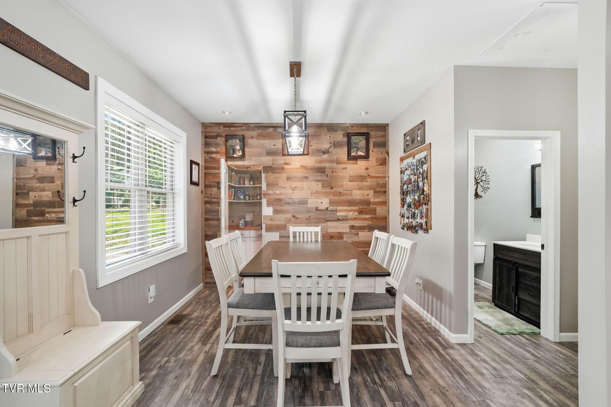 289 Myrtle Drive Butler, TN 37640 - Photo 11 of 40 289 Myrtle Drive