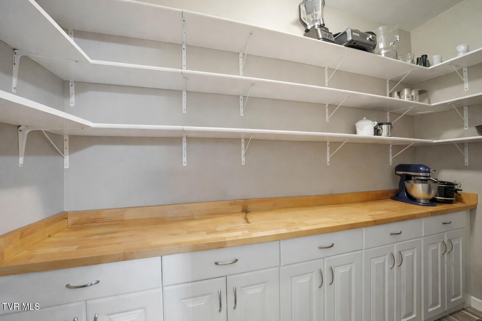 289 Myrtle Drive Butler, TN 37640 - Photo 12 of 40 289 Myrtle Drive