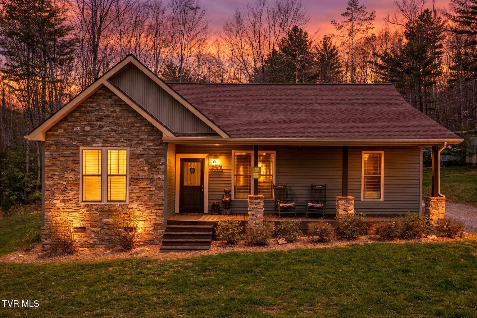 289 Myrtle Drive Butler, TN 37640 - Photo 2 of 40 289 Myrtle Drive