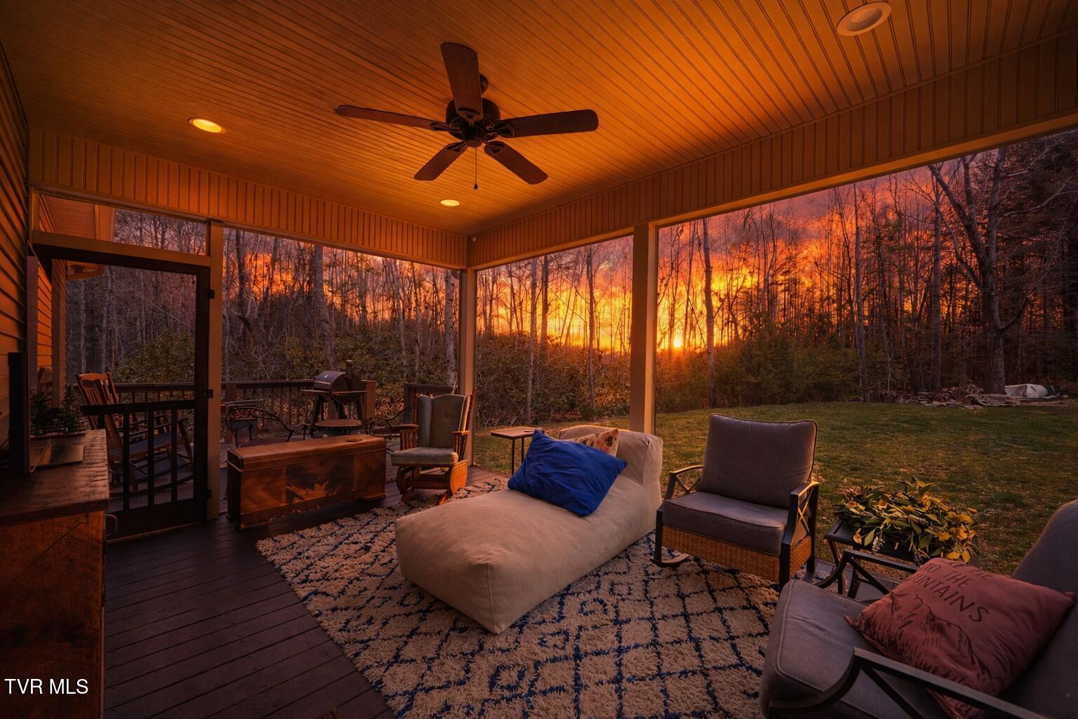 289 Myrtle Drive Butler, TN 37640 - Photo 24 of 40 289 Myrtle Drive