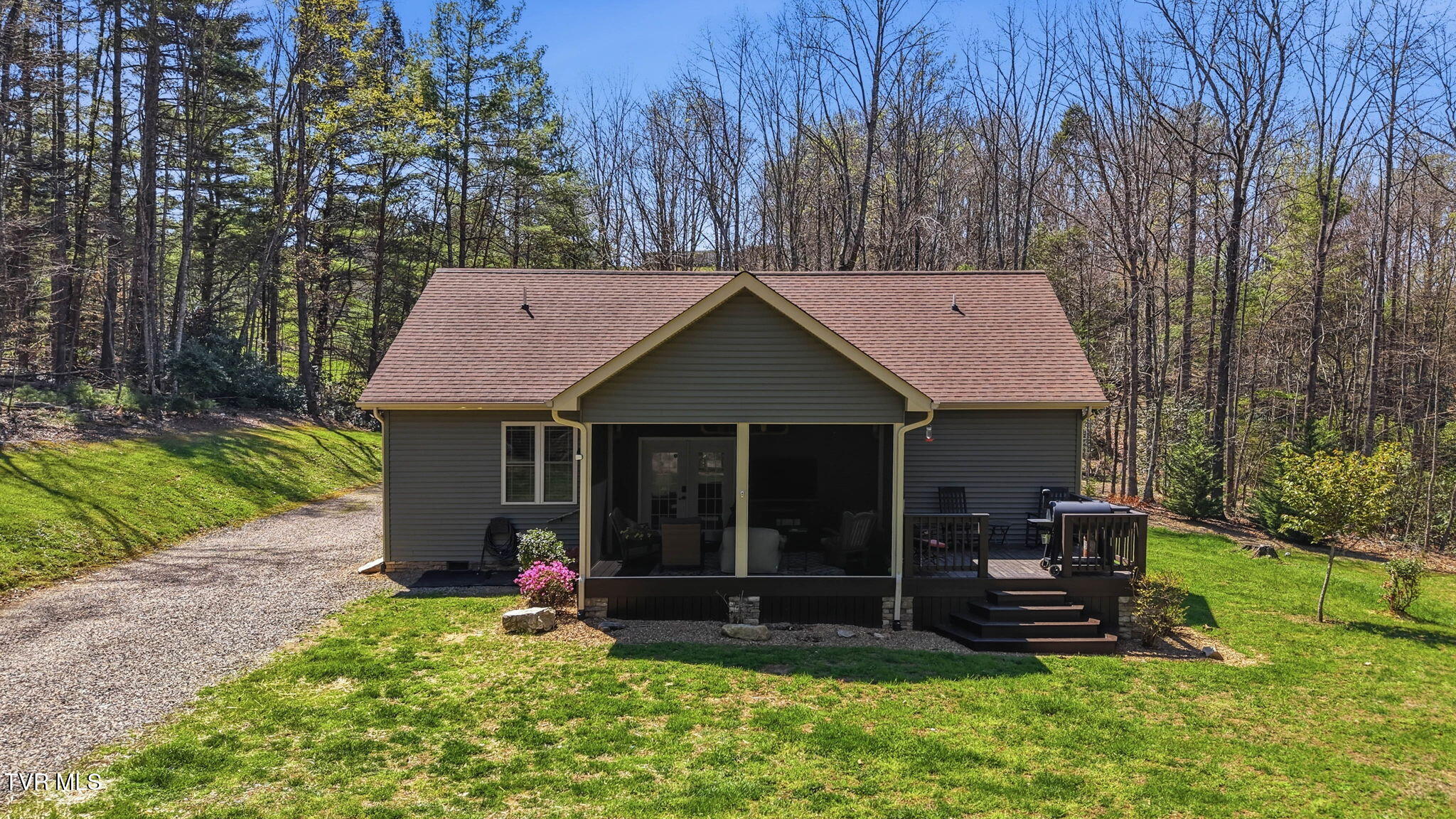 289 Myrtle Drive Butler, TN 37640 - Photo 29 of 40 289 Myrtle Drive