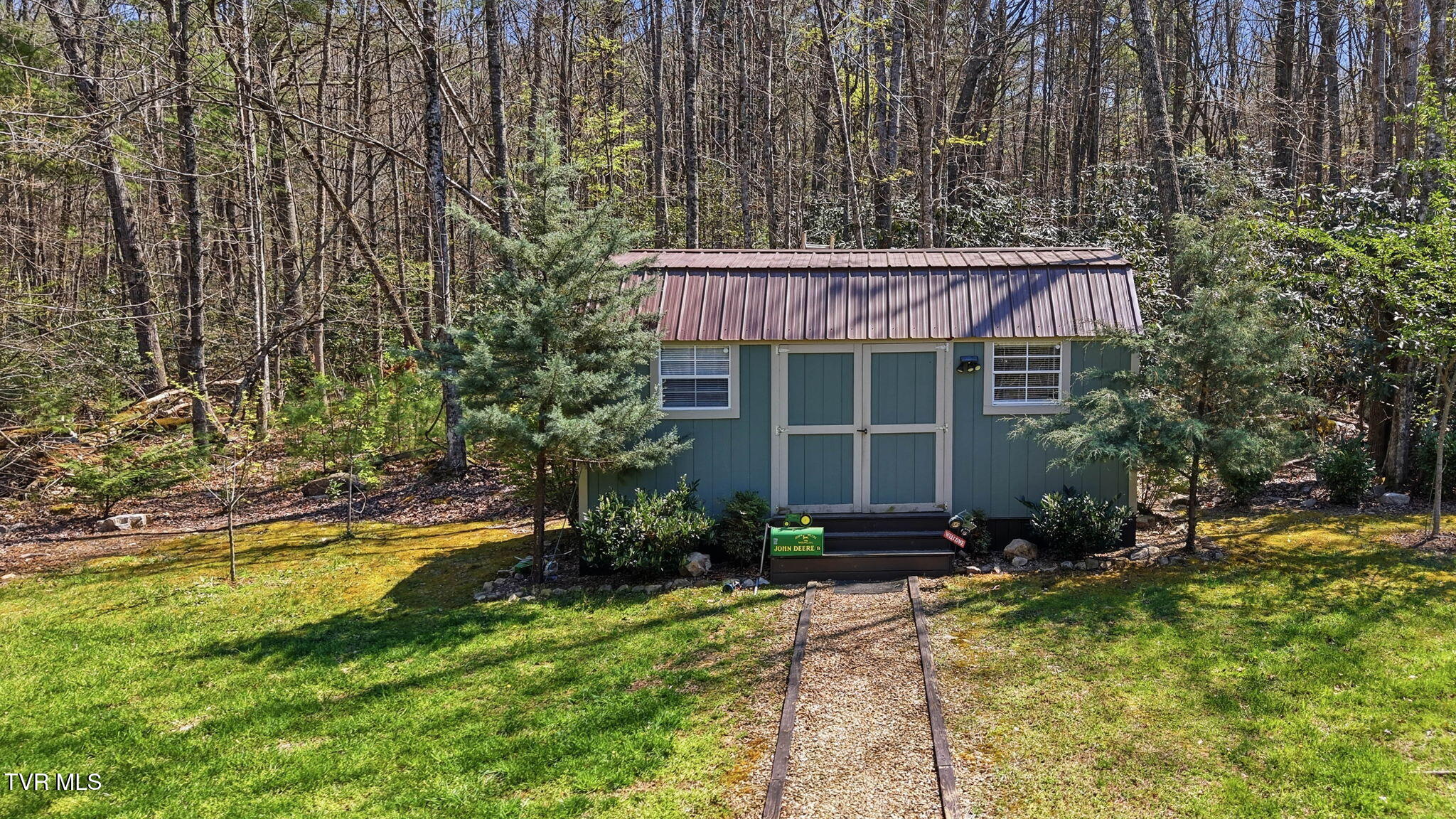 289 Myrtle Drive Butler, TN 37640 - Photo 31 of 40 289 Myrtle Drive