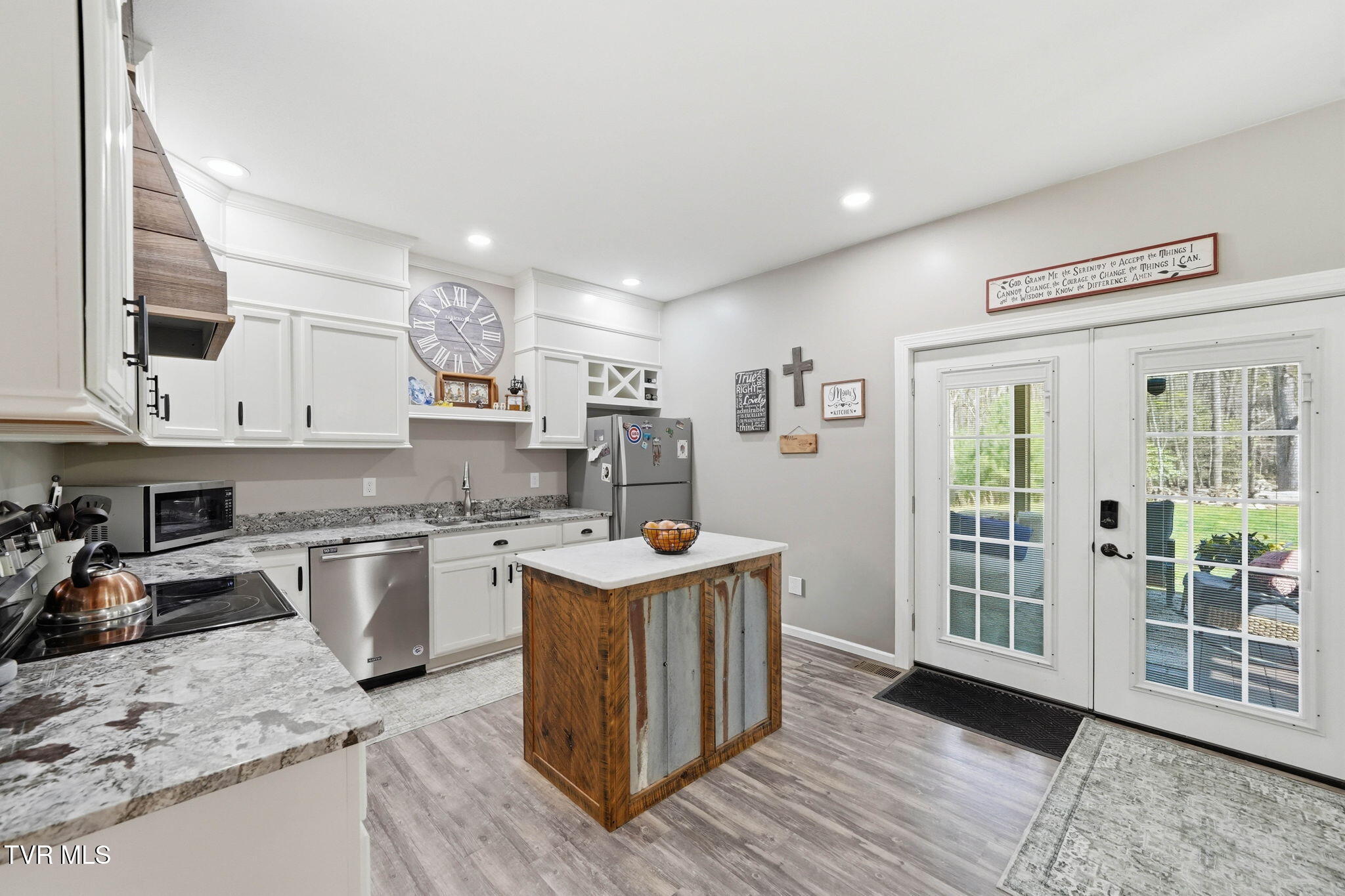 289 Myrtle Drive Butler, TN 37640 - Photo 8 of 40 289 Myrtle Drive