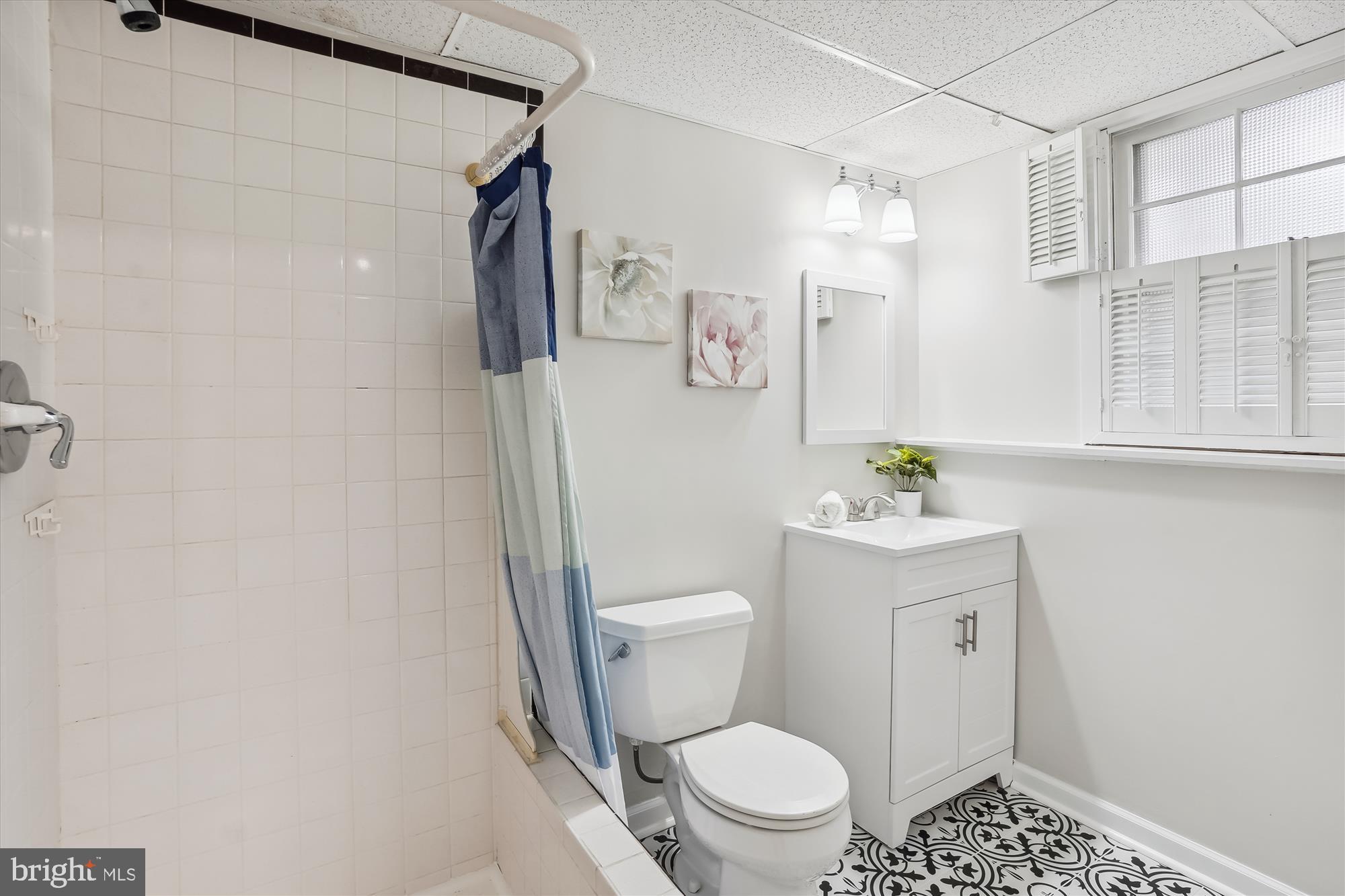 15895 Beaver Dam Road Dumfries, VA 22025 - Photo 24 of 40 Updated full bath in lower level