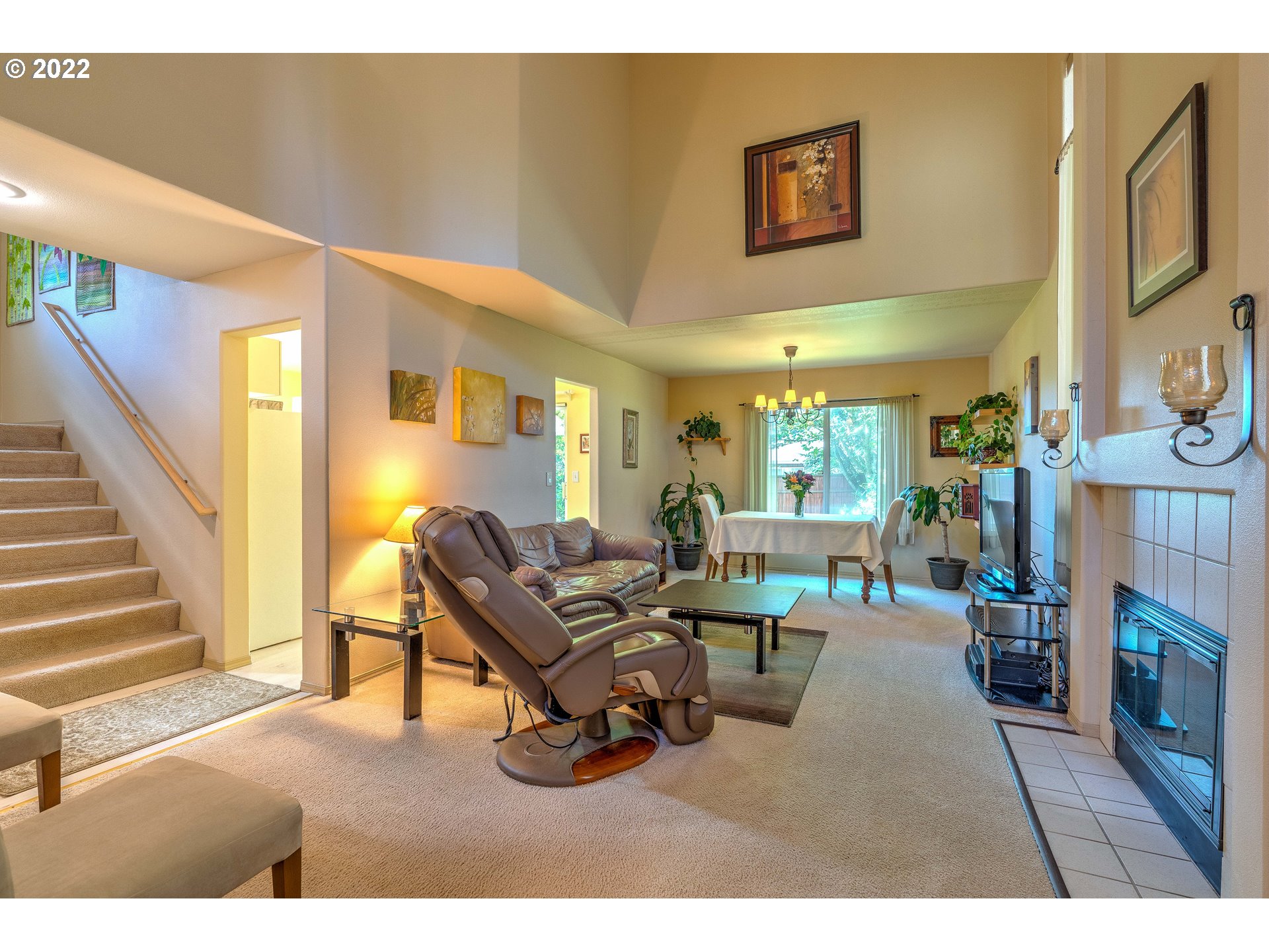 15718 Northwest Rondos Drive Portland, OR 97229 - Photo 5 of 32 Gallery Image 5