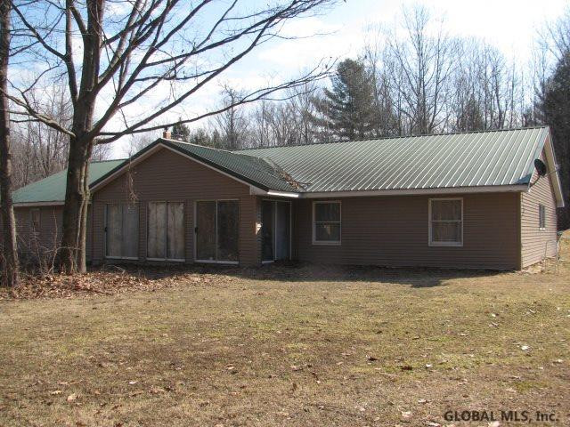 317 Lakeview Road Mayfield, NY 12117 - Photo 3 of 25 Photo 3