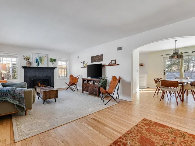 $595,000 | 55 Cross Parkway, Burlington, VT 05408