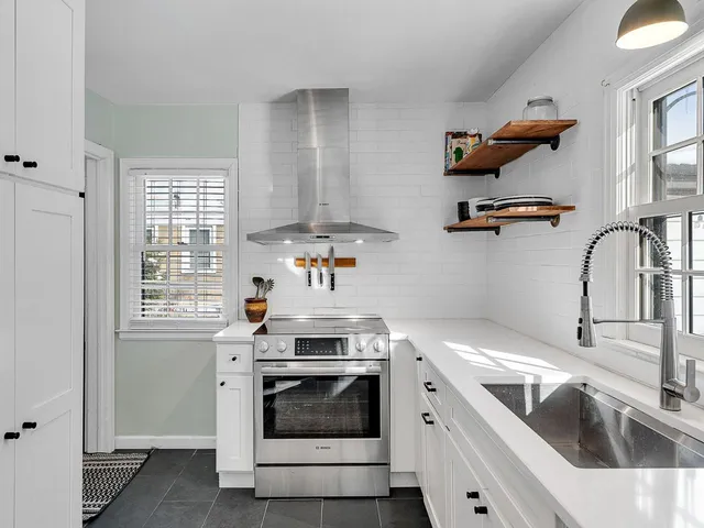 $595,000 | 55 Cross Parkway, Burlington, VT 05408